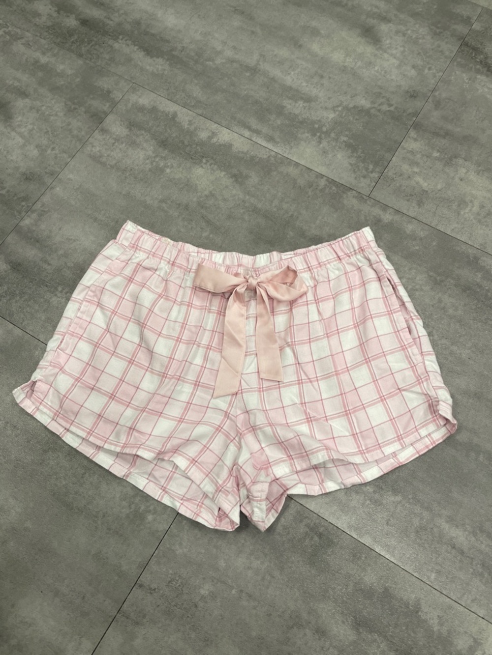 Large Hollister sleep shorts
